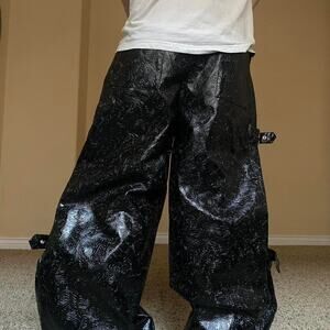 Ultra baggy engraved shiny pants